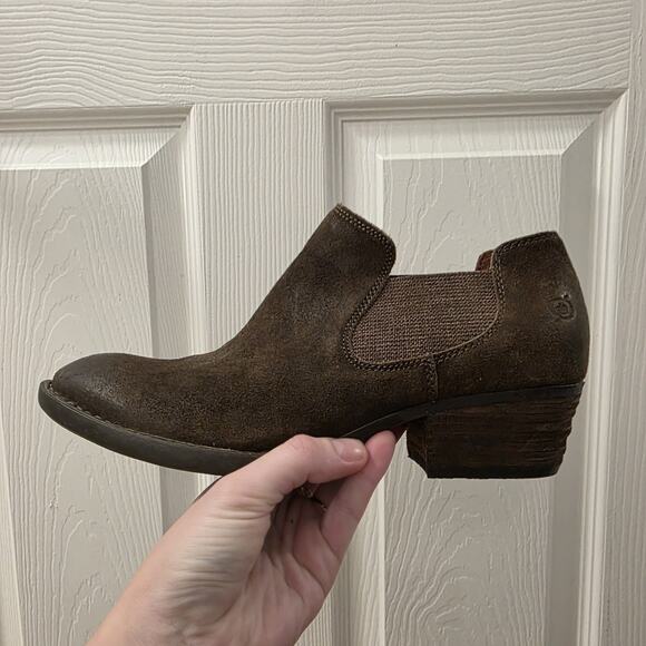 Born Brown Distressed Suede Chelsea Dallia Slip On Ankle Boots Size 10M - Picture 5 of 9